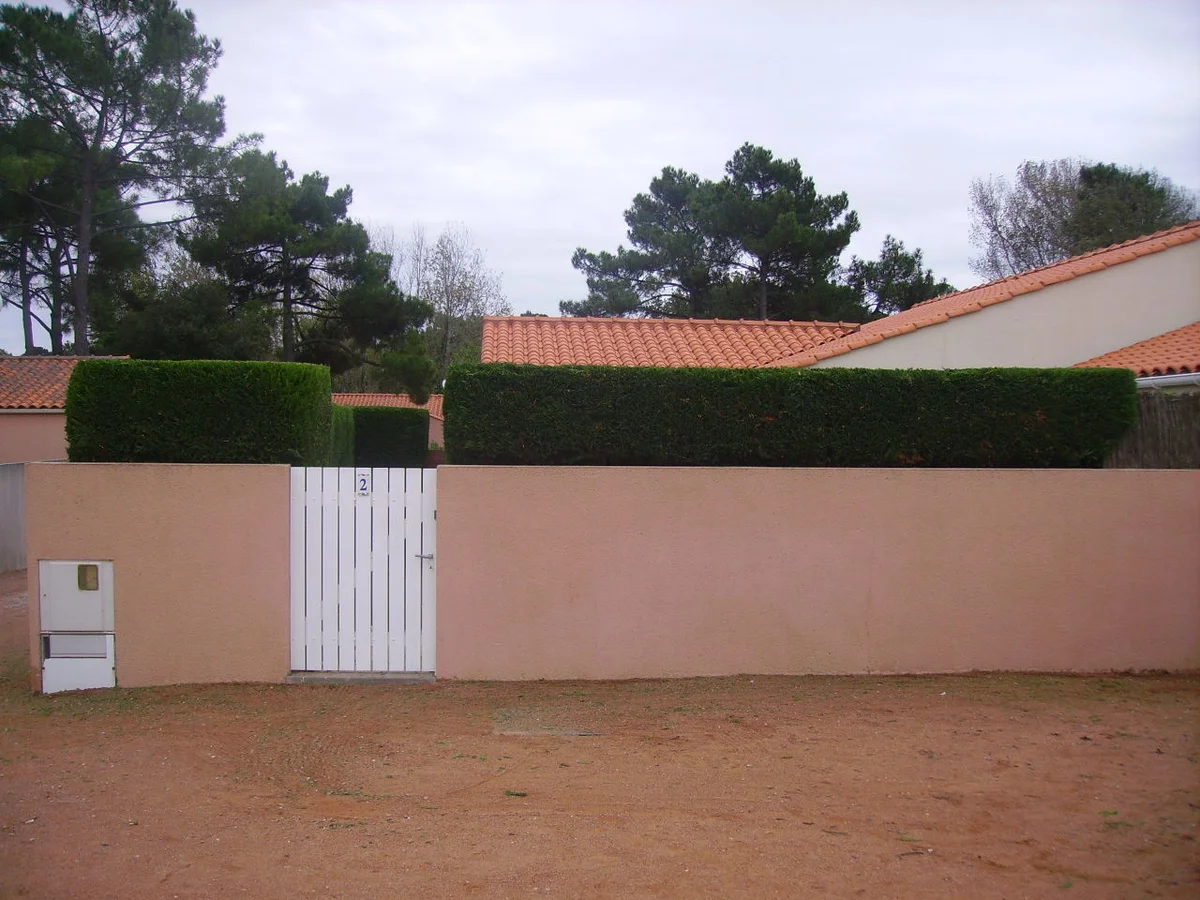 entretien-ecce-terra-paysagiste-les-sables-d-olonne (1) entretien-ecce-terra-paysagiste-les-sables-d-olonne (1)